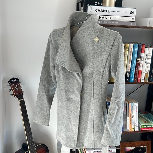 Babaton xs - Picture 1 of 5